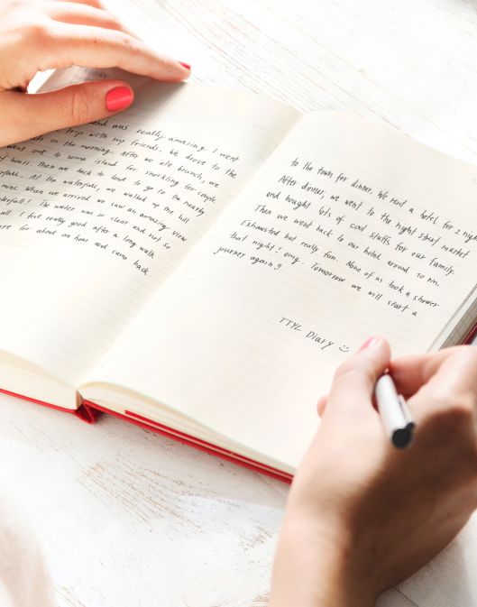 escritora de novela romántica